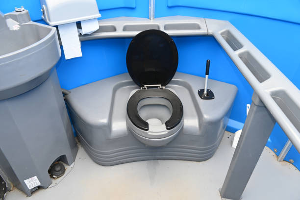 Portable Toilet Options We Offer in Crow Agency, MT